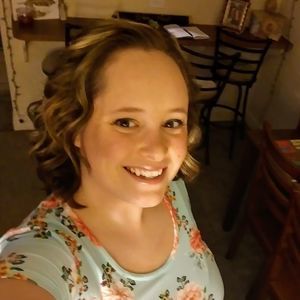 Meet your Posher, Carrie